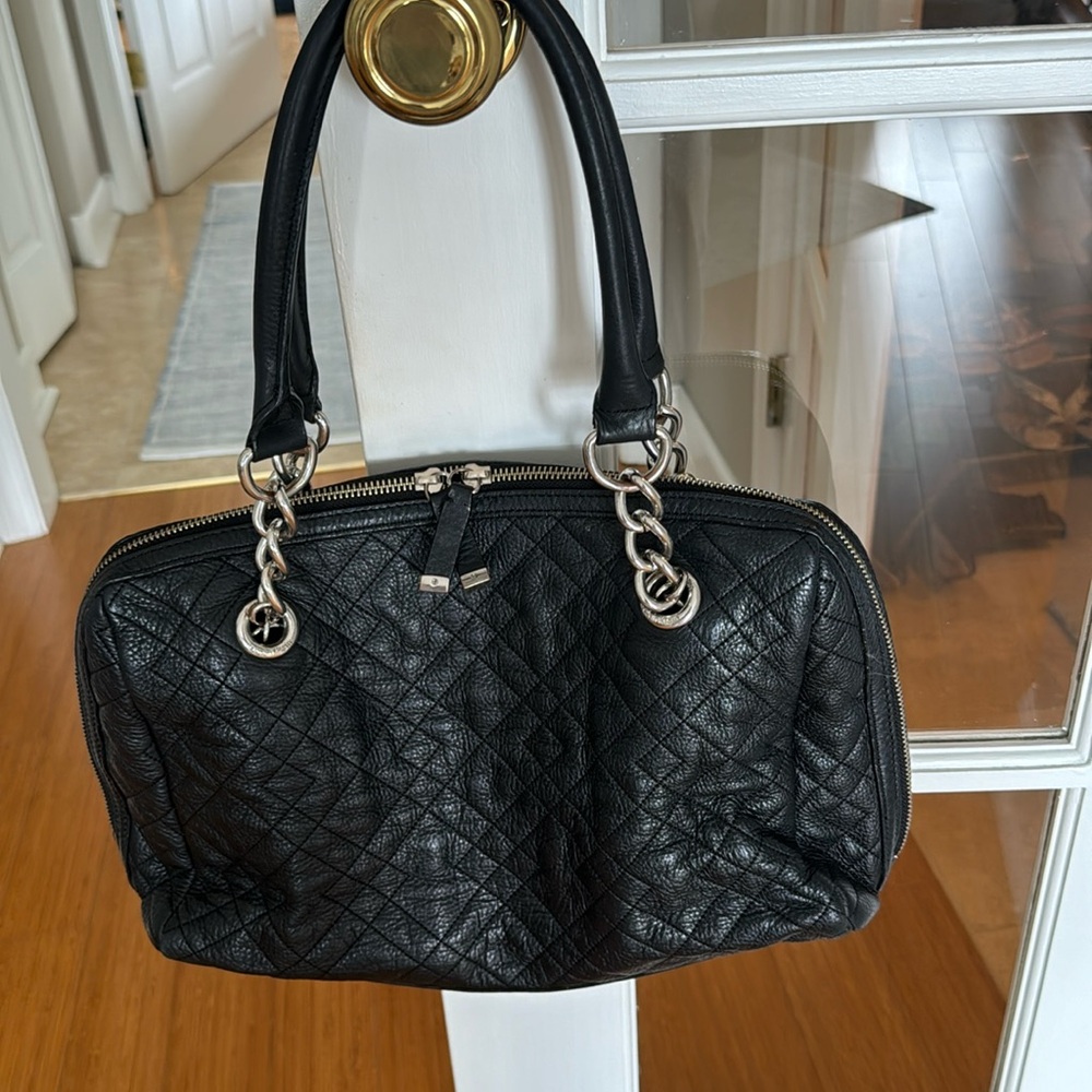Calvin Klein quilted shoulder bag.